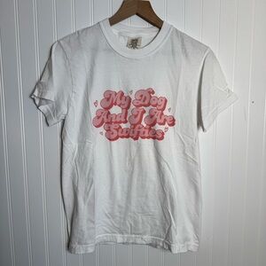 Comfort Colors My Dog and I Are Swifties White Cotton T-Shirt Women’s Size Small